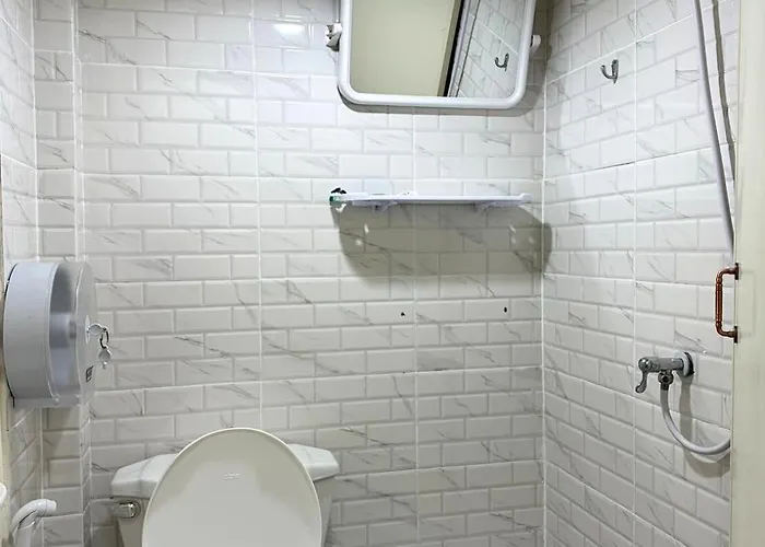 Atlas Khaosan Hostel *